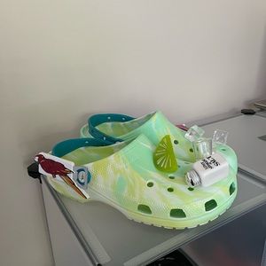 CROCS X MARGARITAVILLE SIZE 11 men’s 13 women’s